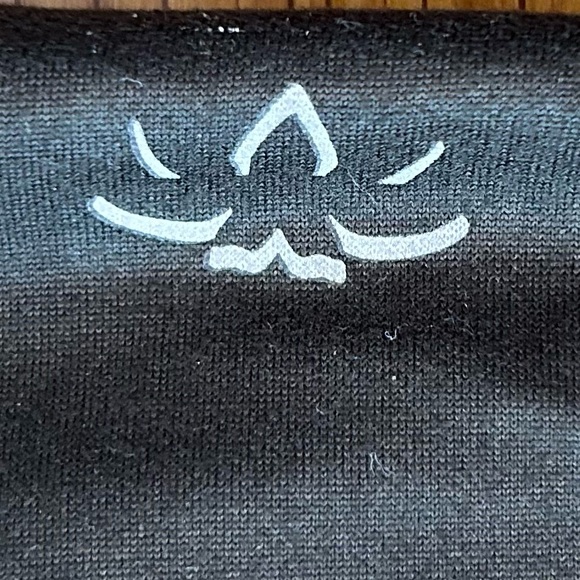 Beyond Yoga Zipper Pocket Infinity Jersey Knit Casual Scarf One Size in Black - Picture 6 of 8